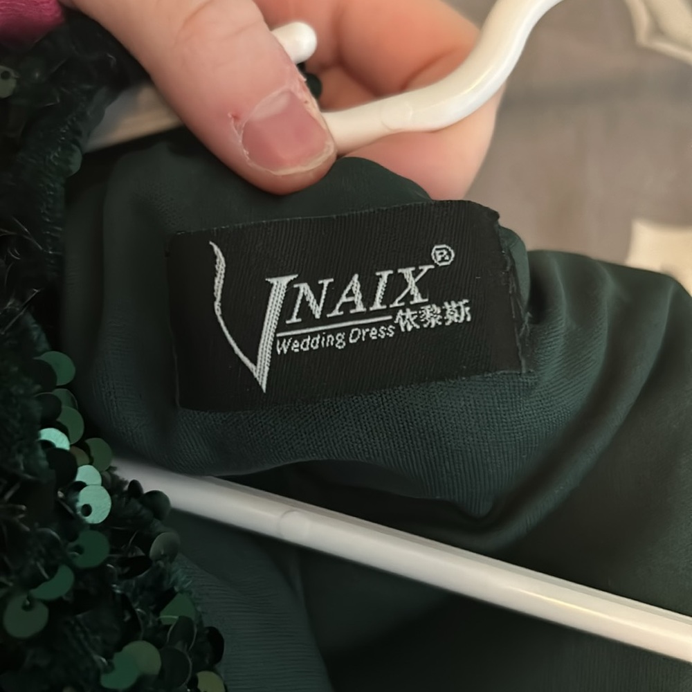 Green homecoming dress - Picture 3 of 3